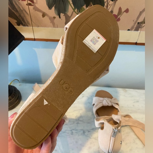 NEW UGG Yarrow Espadrille Wedge Sandal Size 8.5 - Picture 5 of 5